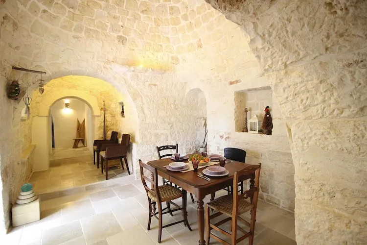 Trullo, Ostuni-Trullo I Giardini-Esszimmer