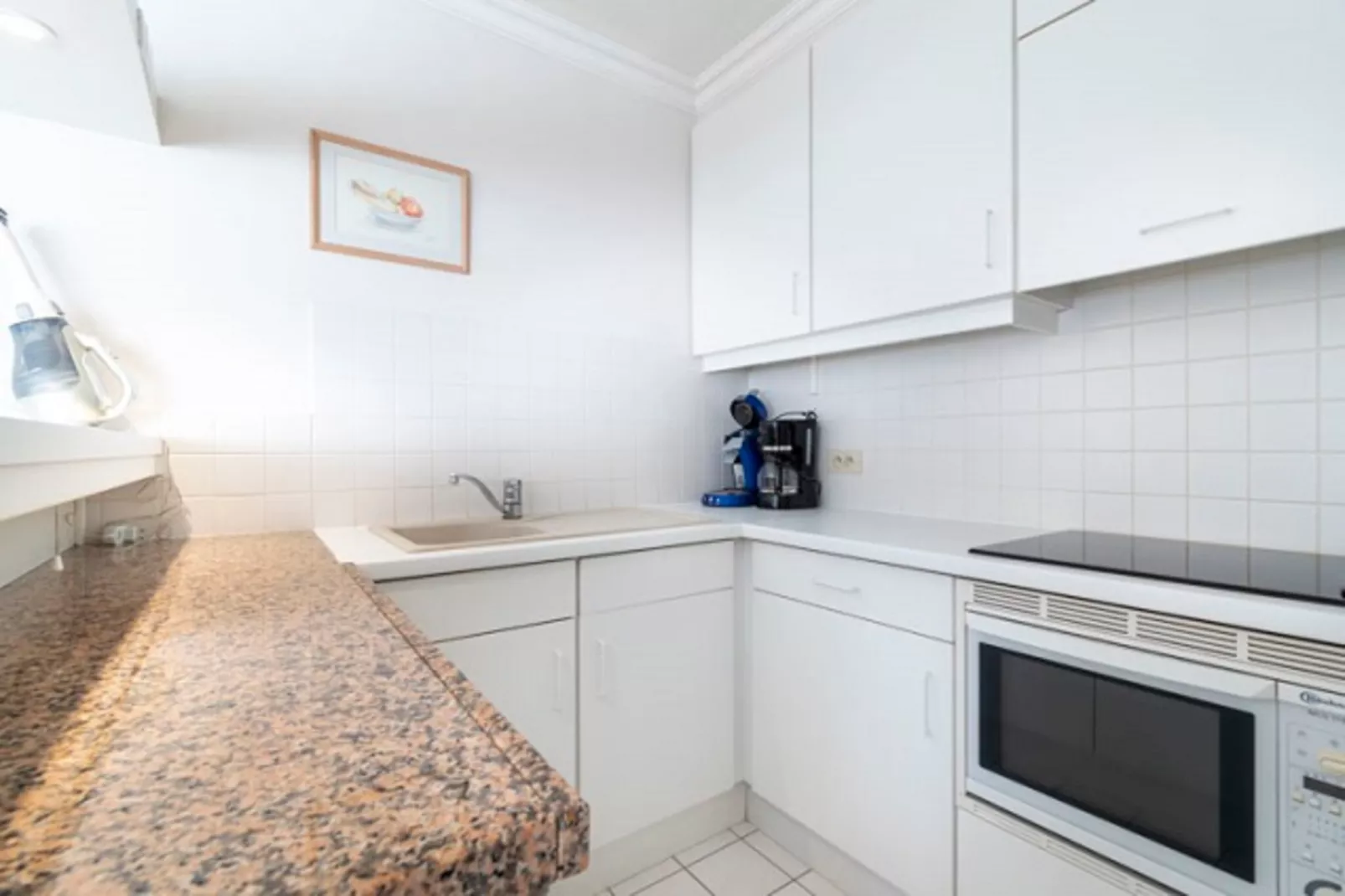 LAVANDOU 0002/ 02B-Kitchen