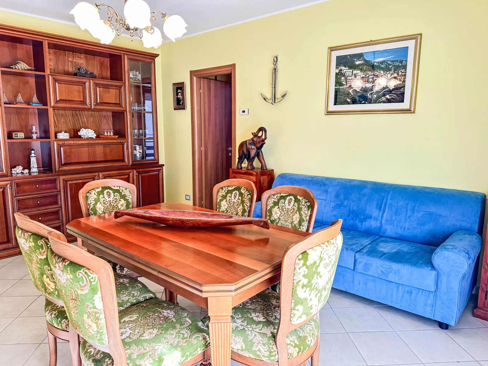 Miralago Guest House-Inside