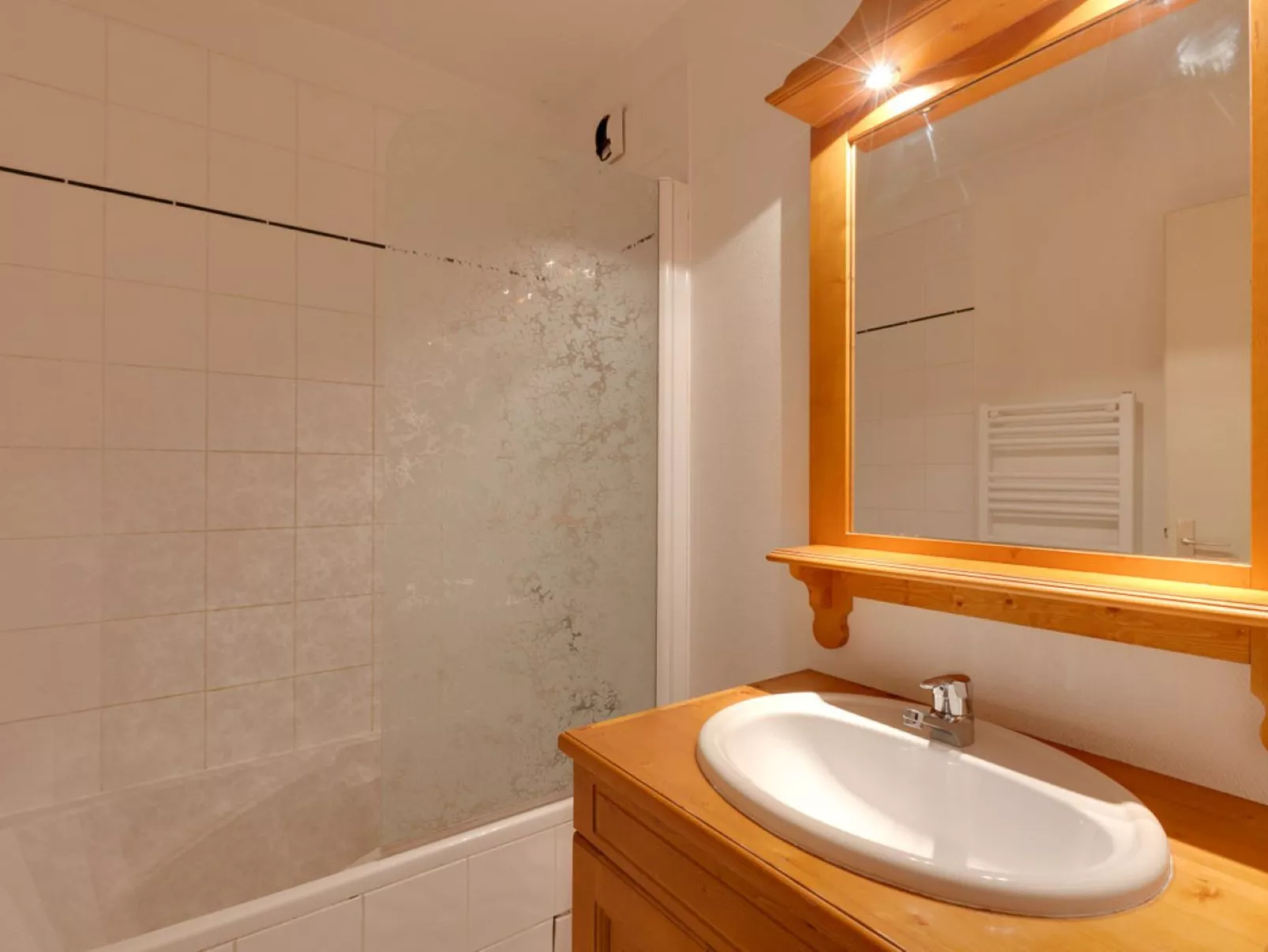 Cabourg-Inside