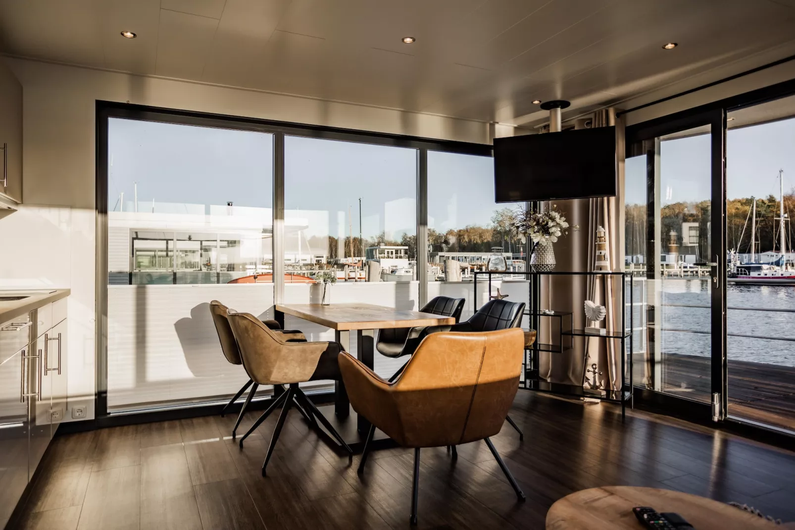 Hausboot in Peenemünde-Living room
