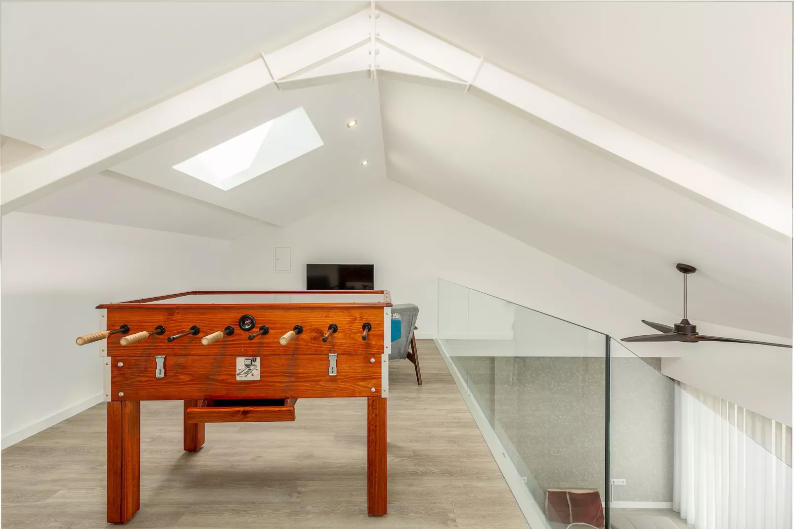 YOUROPO - Central-Recreation room