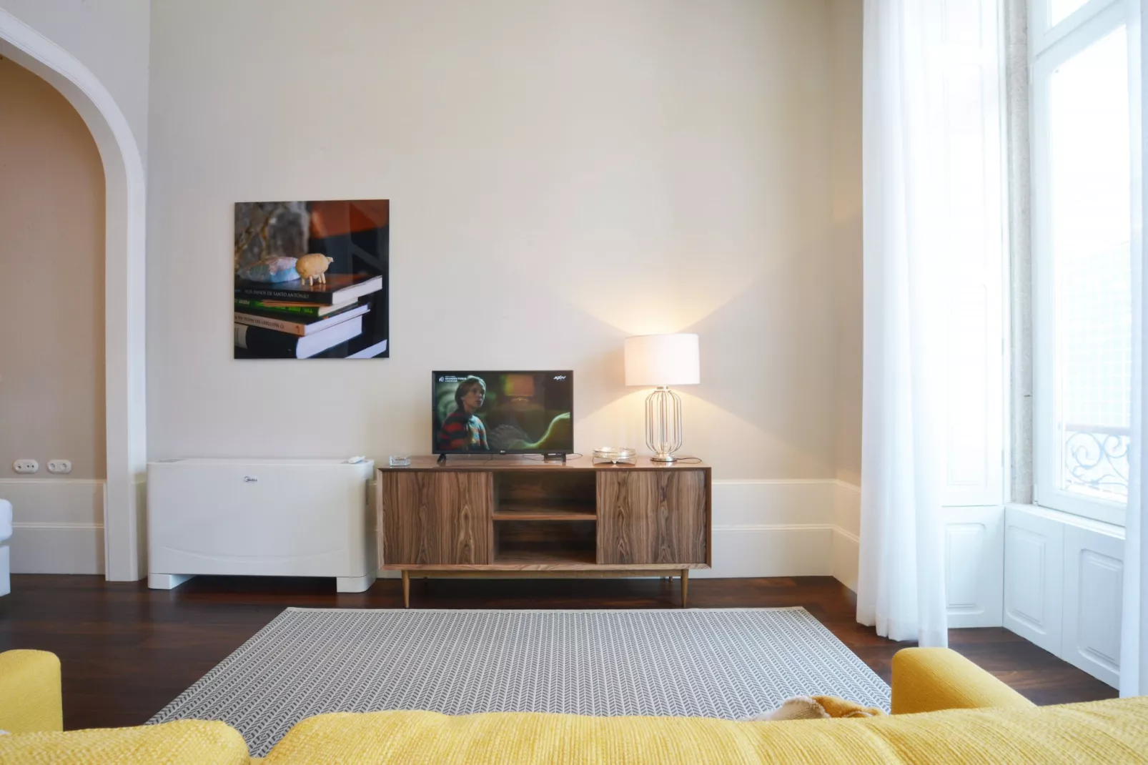 YOUROPO - Market 1A-Living room