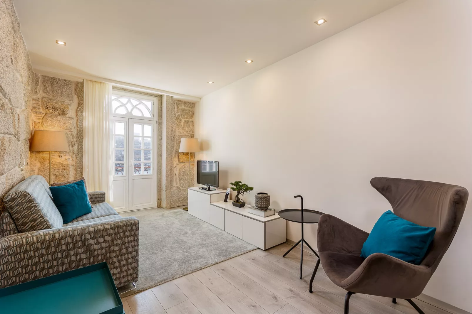 YOUROPO - Ribeira Porto 3-Living room