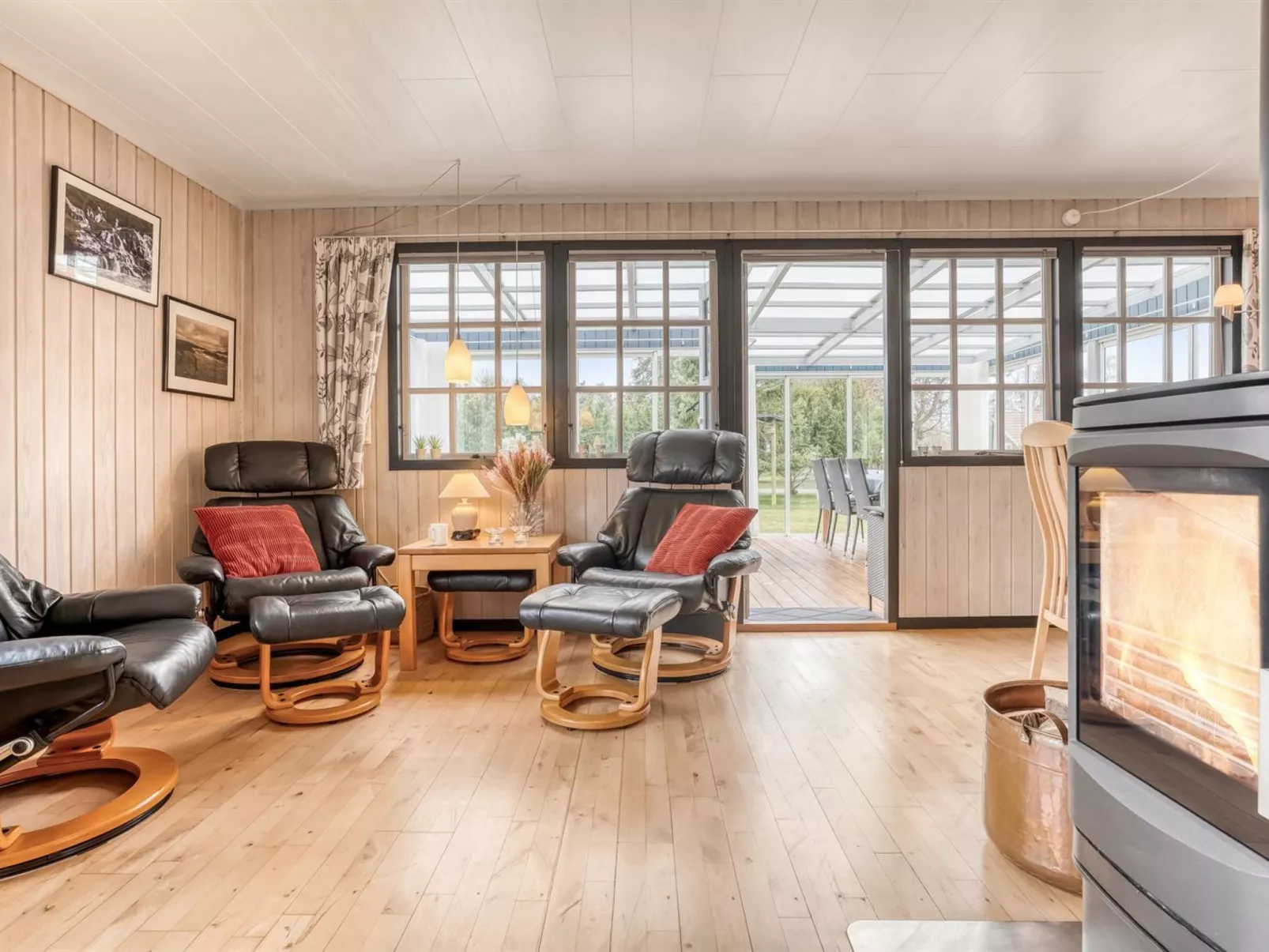 "Thorir" - 500m from the sea-Drinnen