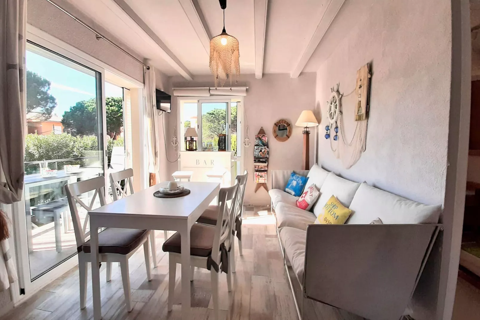Costa Brava K-2-Living room