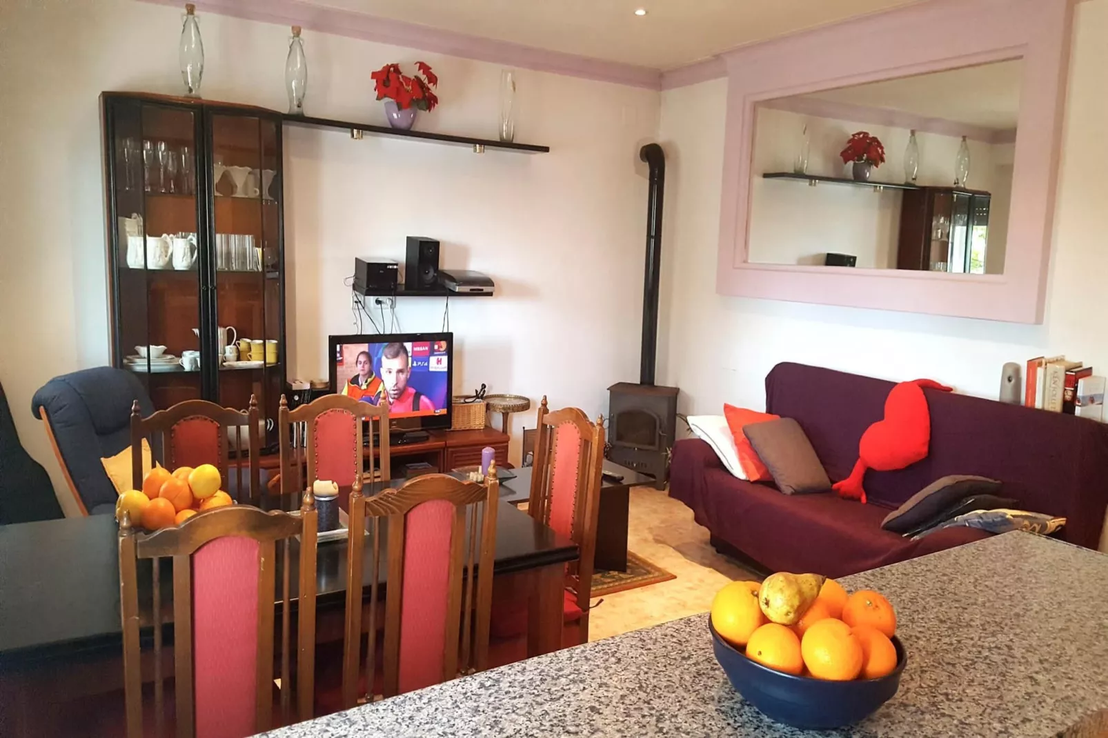 Maria Pl.-Living room
