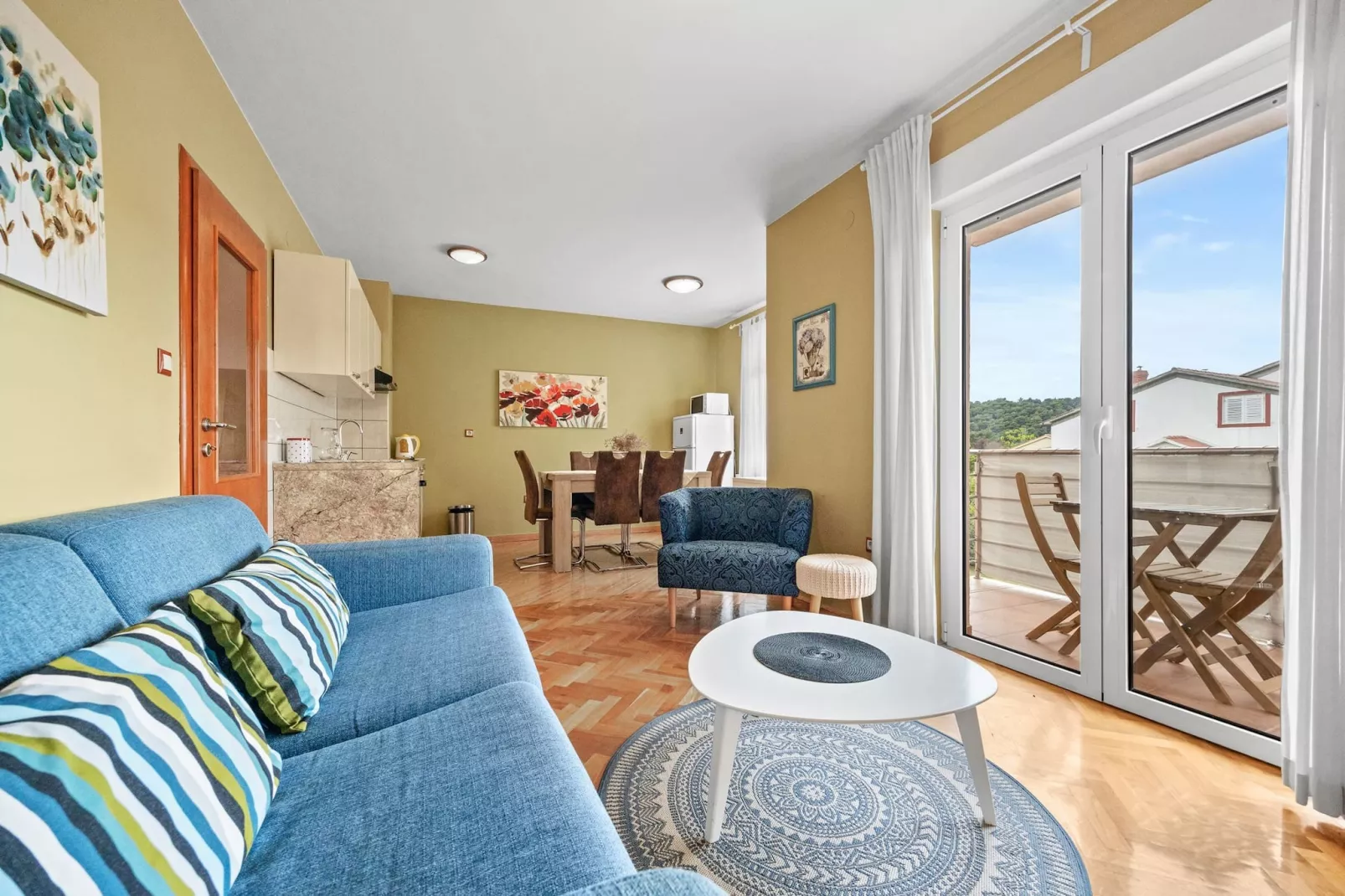 Apartments Neda - Two Bedroom Apartment Maslina-Living room