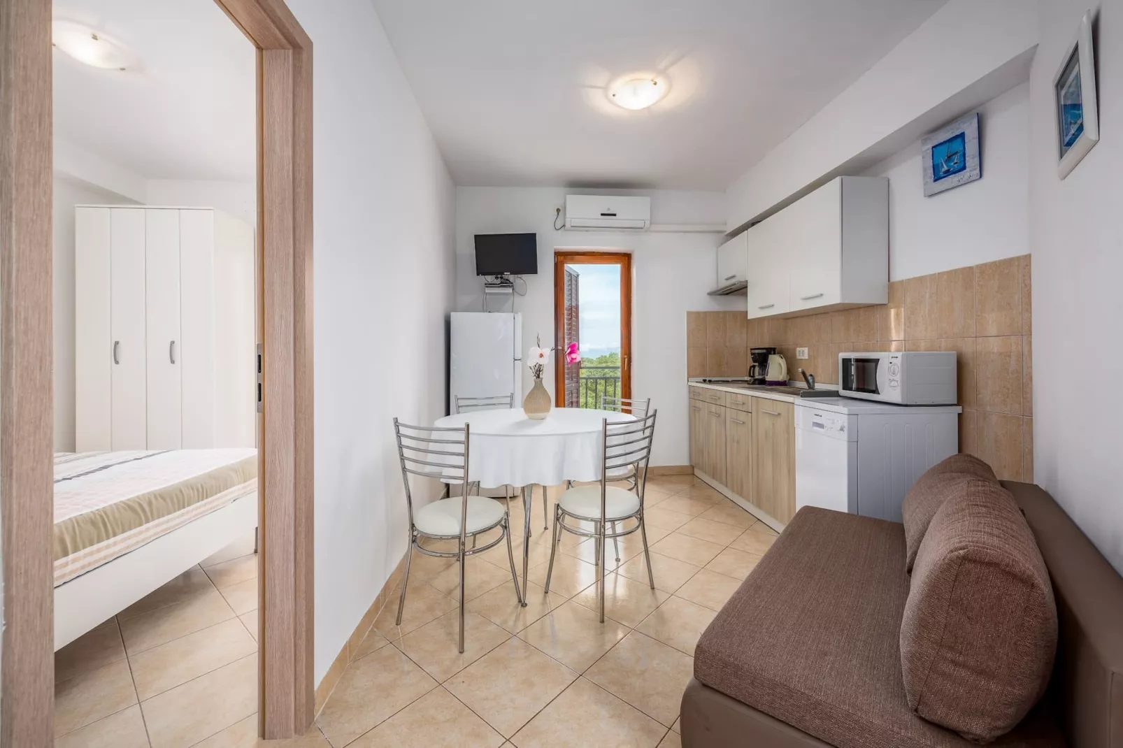 Lara 6 - Shared Pool, Sauna, Jacuzzi-Küche