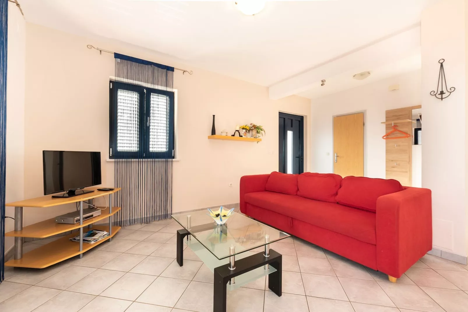 Holiday Home Alis with Sea View-Living room