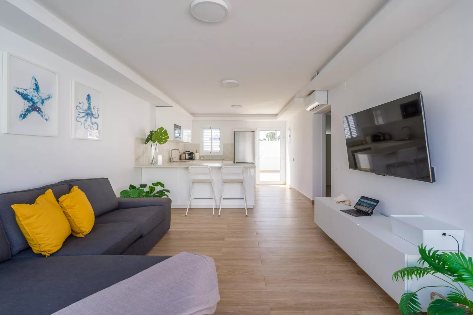 SEASIDE HOME PLAYA DEL INGLES-Living room
