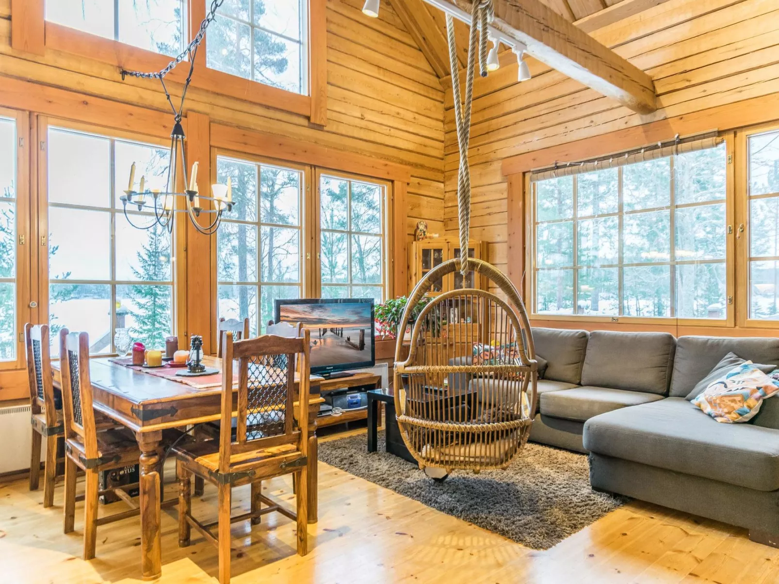 Villa kipinä-Inside