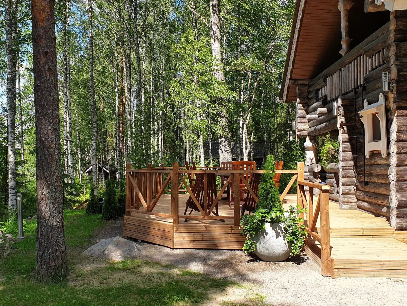 Matruusin majakka-Outside