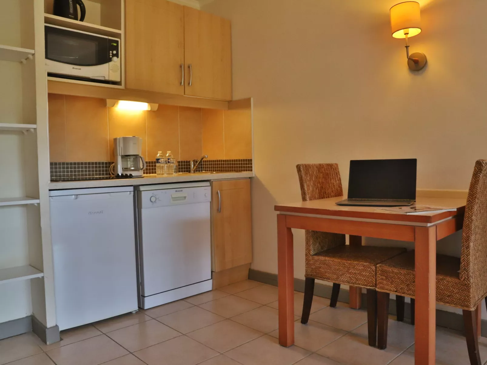 Le Vallon-Inside