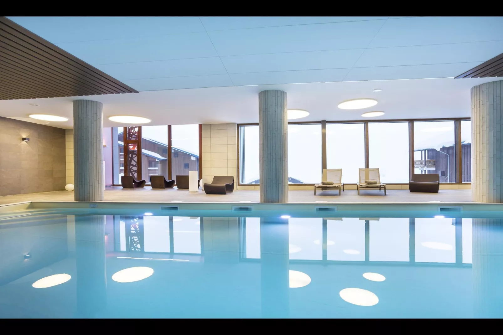 SAISIES-10PM-Pool