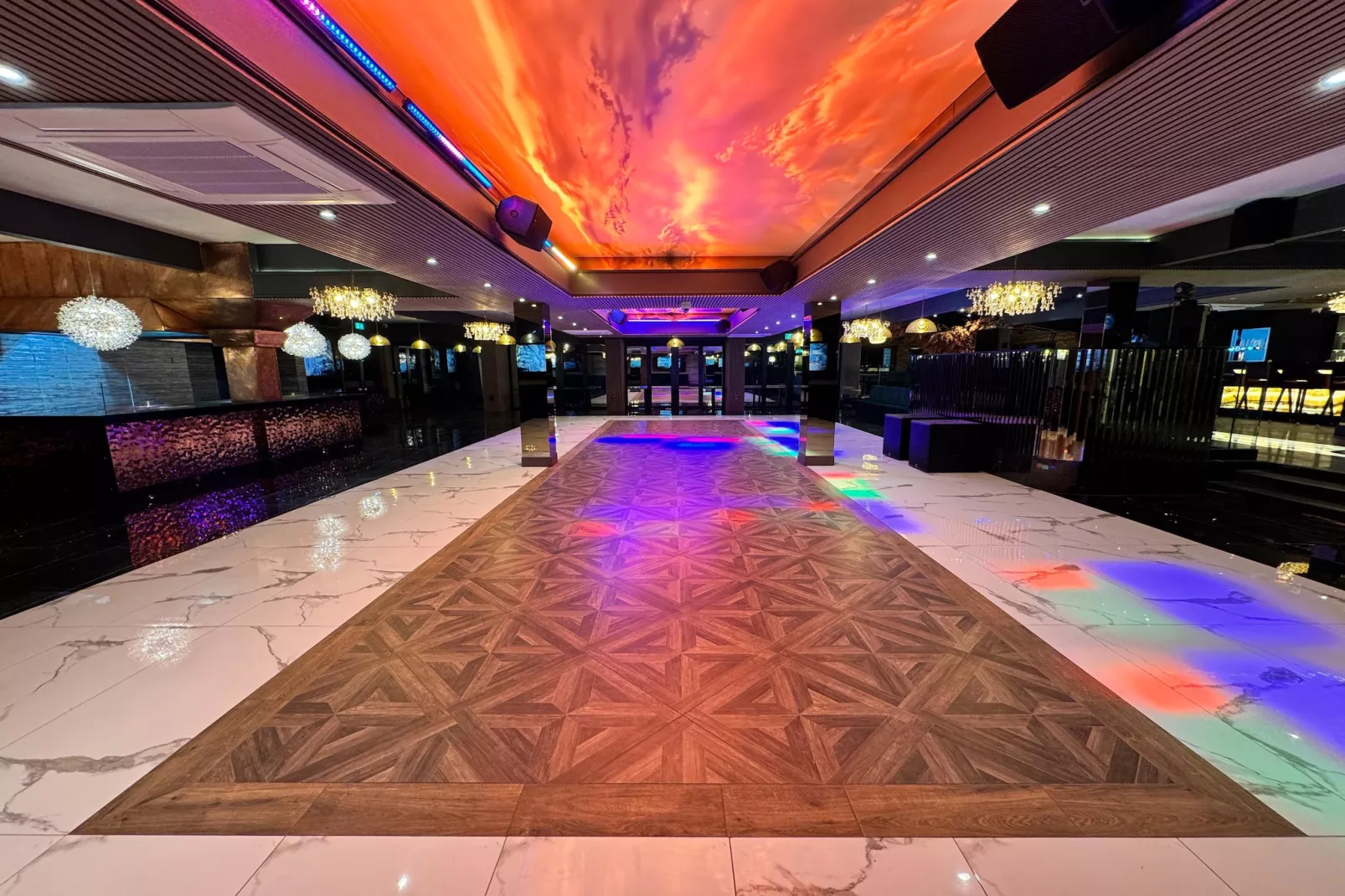 Palms Sta Double-Atmosphere