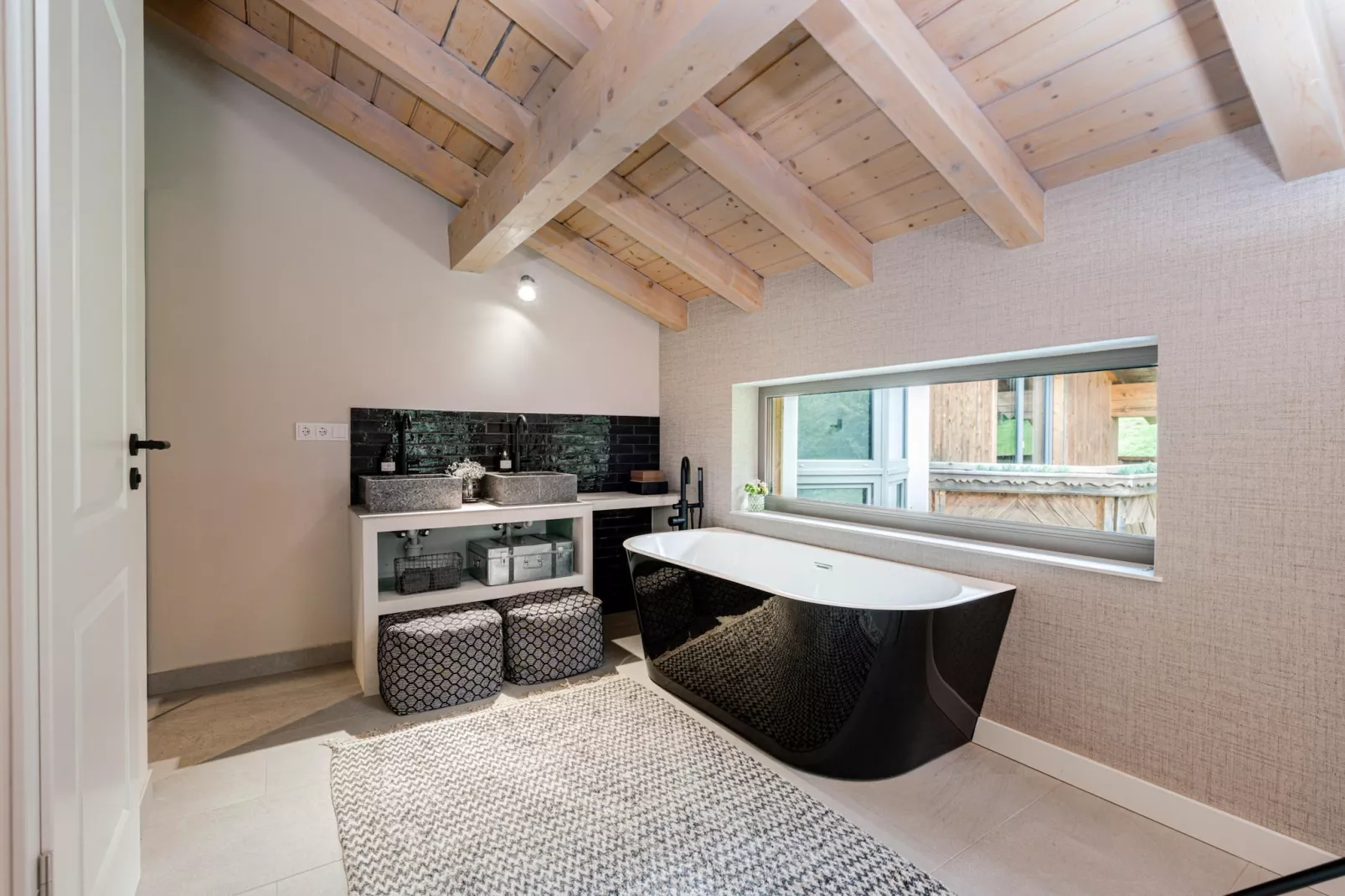 Mountain Retreat A-Bathroom