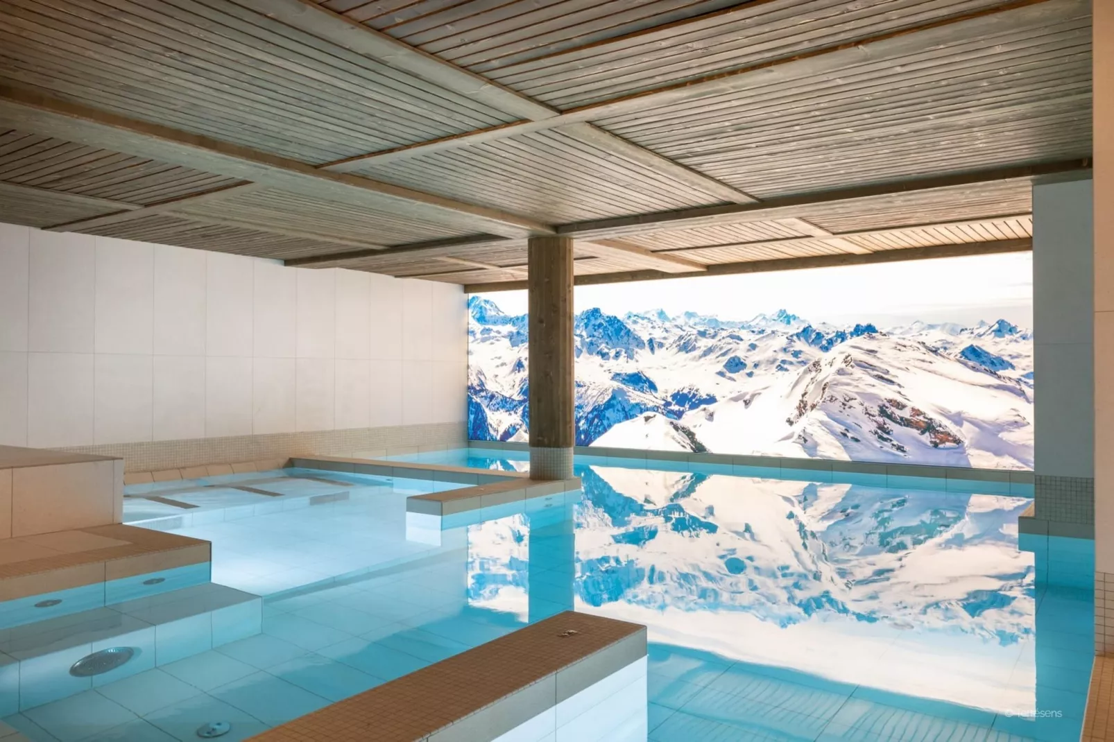 PLAGNE MONTALBERT Le Snoroc- A48P-Pool