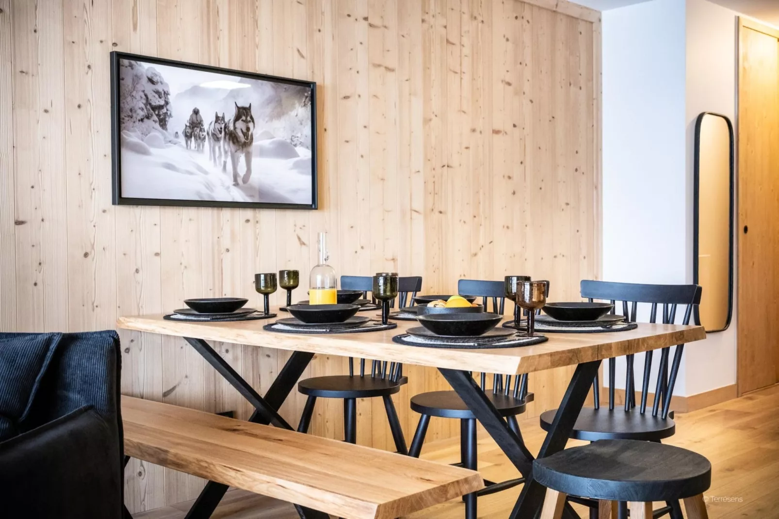 CHAPELLE DABONDANCE Le Flocon Blanc A38S-Dining room