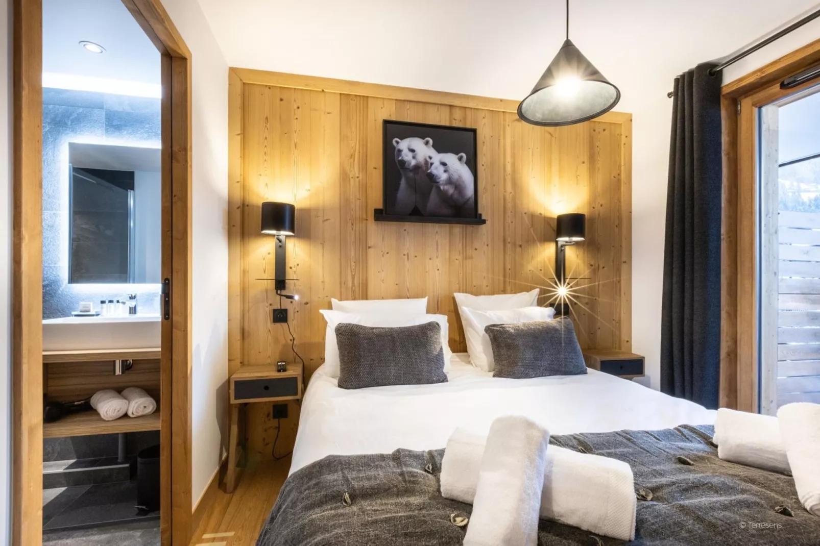 CHAPELLE DABONDANCE Le Flocon Blanc A48P-Bedroom