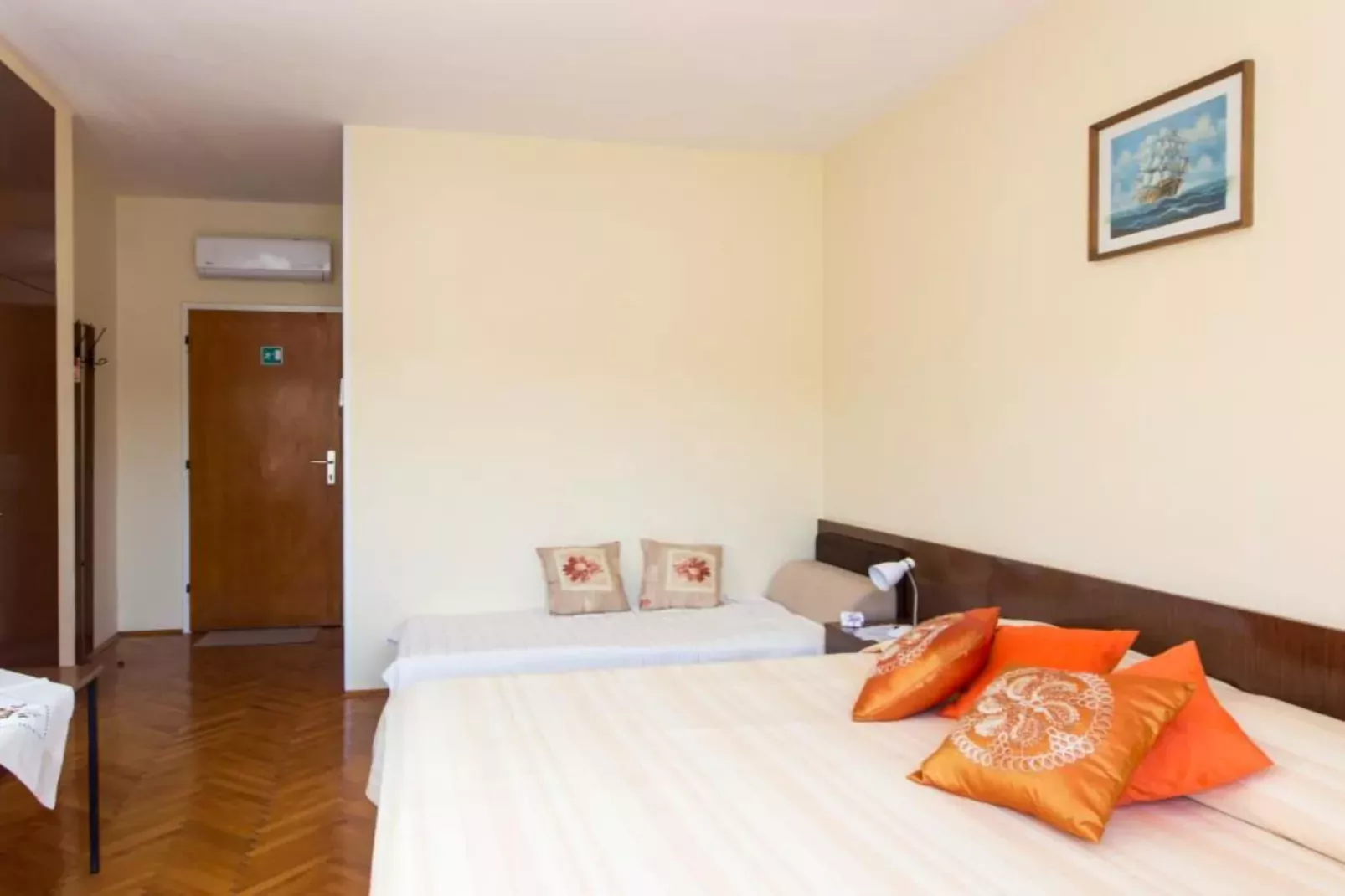Villa Malfi - Standard Double Room with Sea View (S3)-Bedroom