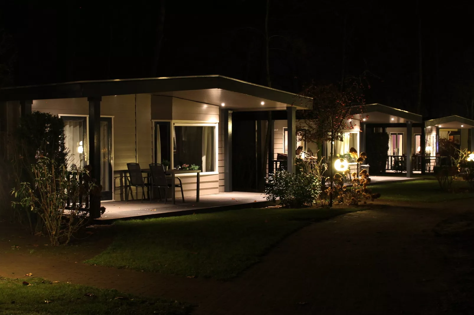 Patio Bungalow Chalet | 2 - 4 people-Exterior summer