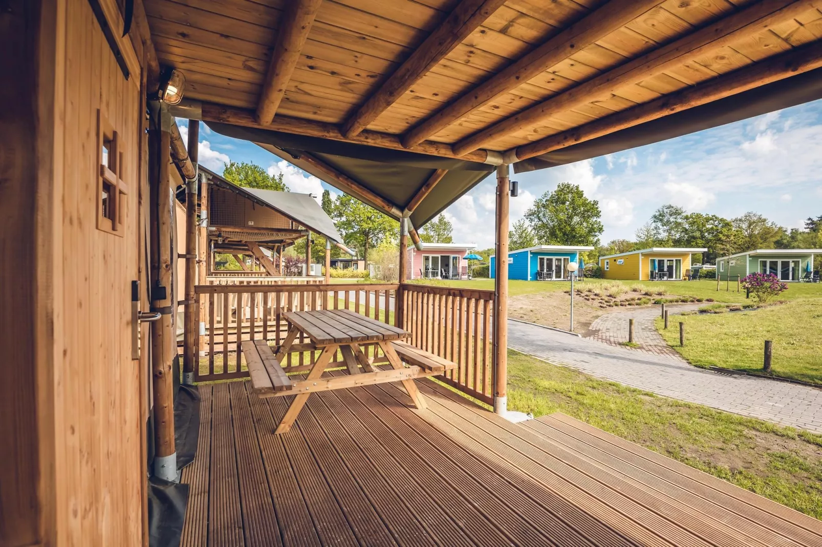 Safari tent 'Edelhert' | 2 - 8 pers-Terrassenbalkon