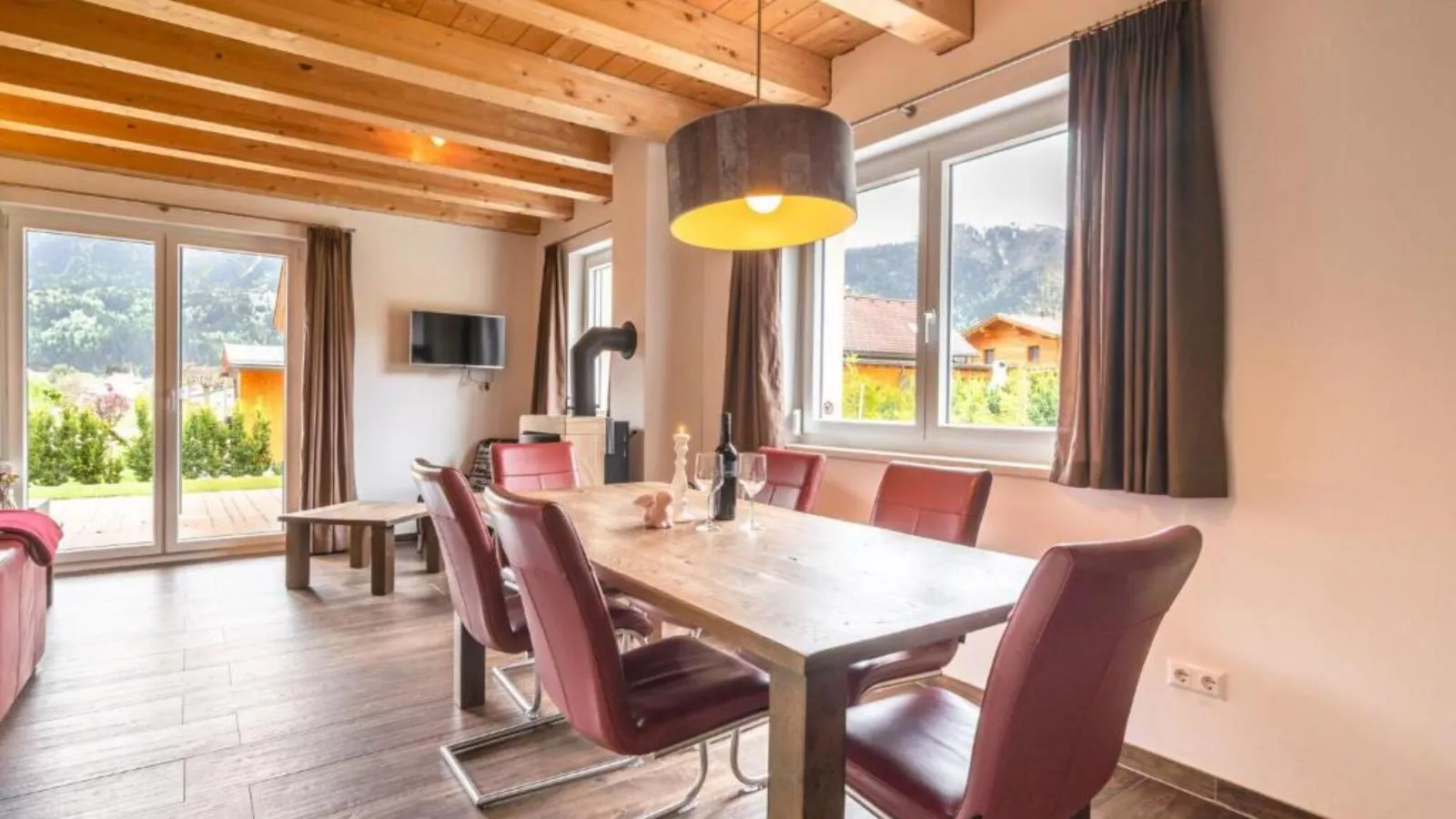 Kipaji 2-Wohnzimmer