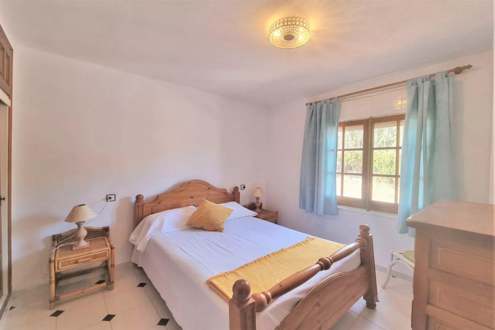 Betty-Bedroom