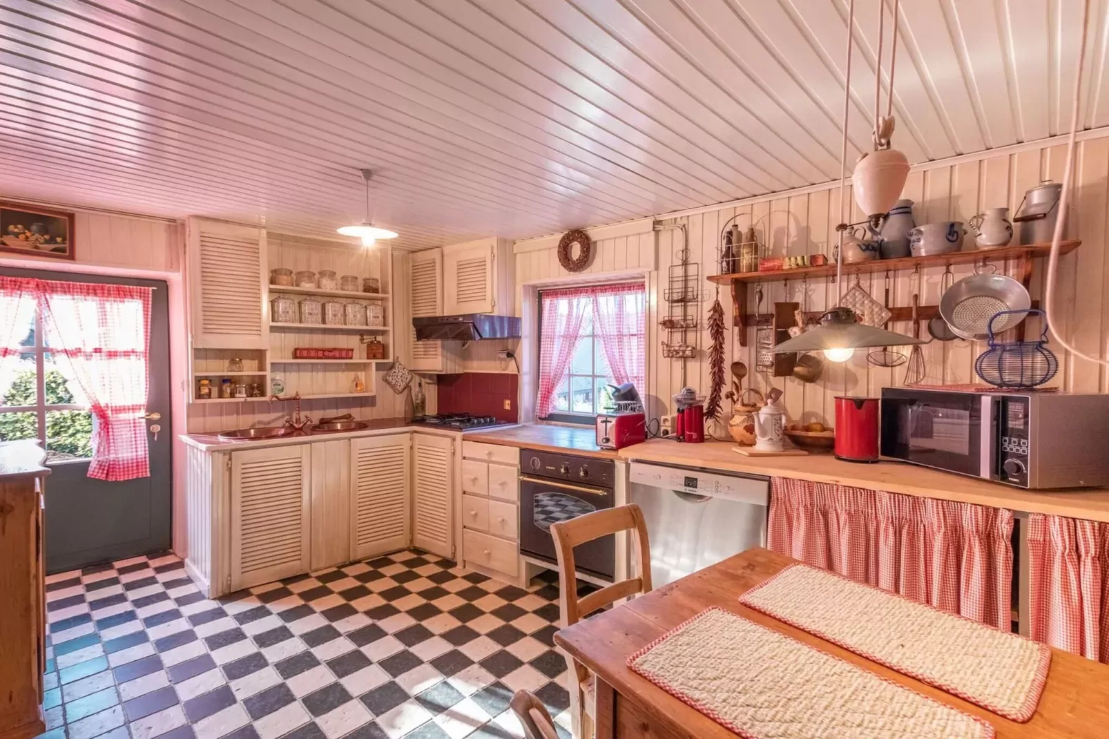 Maison Ardennaise-Kitchen