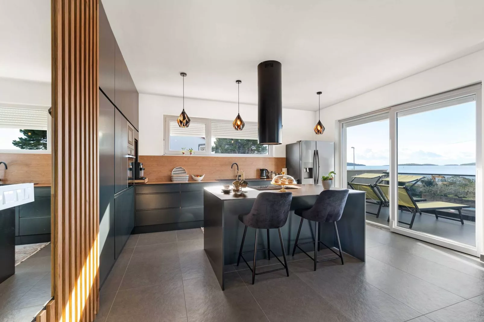 Apartments Velic - Three bedroom apartment C-Esszimmer