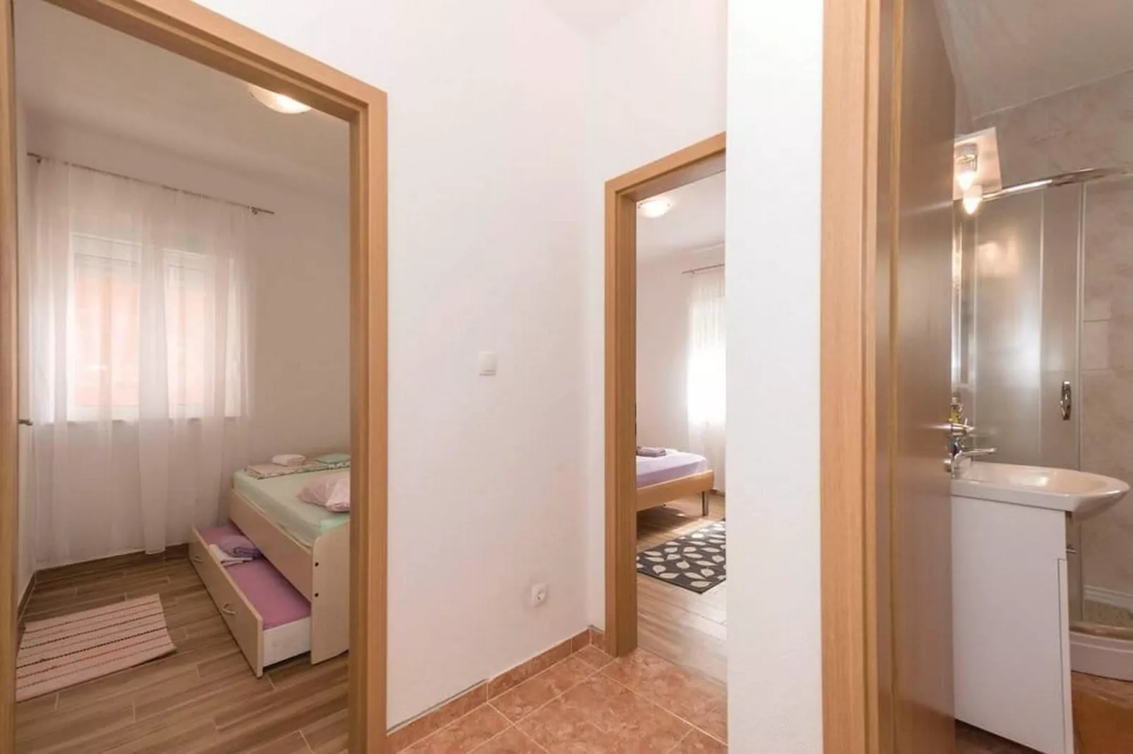 Apartments Zdenka Zatoglav - Orange apartment-Palier