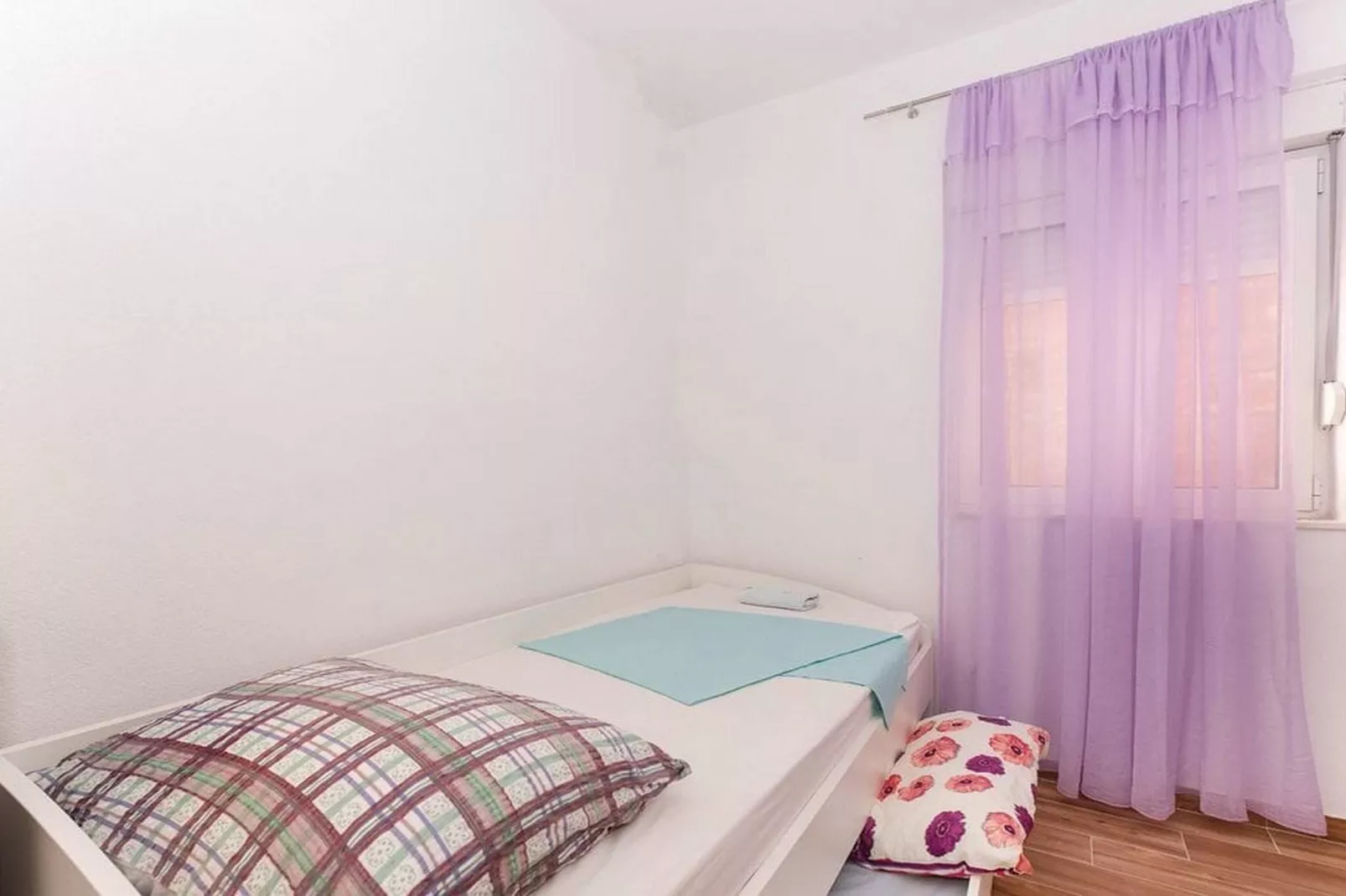 Apartments Zdenka Zatoglav - Grey apartment-Chambre