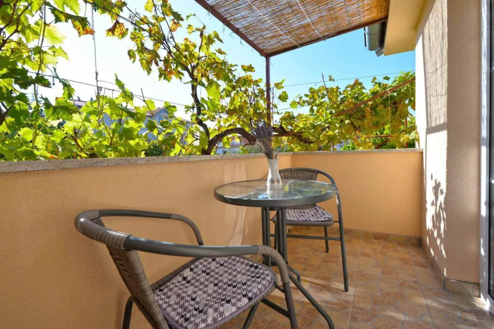 Apartment Pia - two bedroom apartment-Terrasse