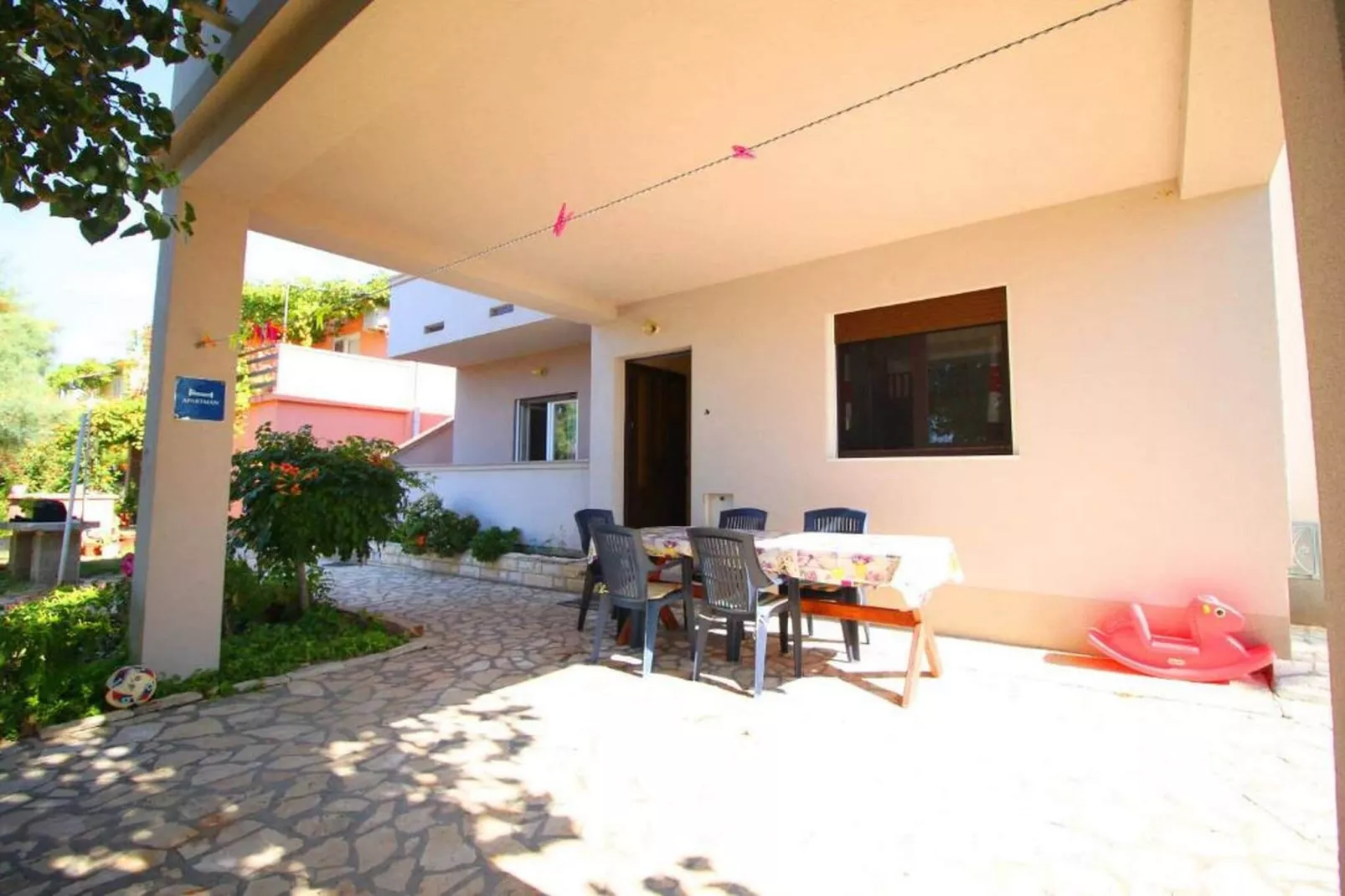 Apartments Dubravica - two bedroom apartment-Terrasse