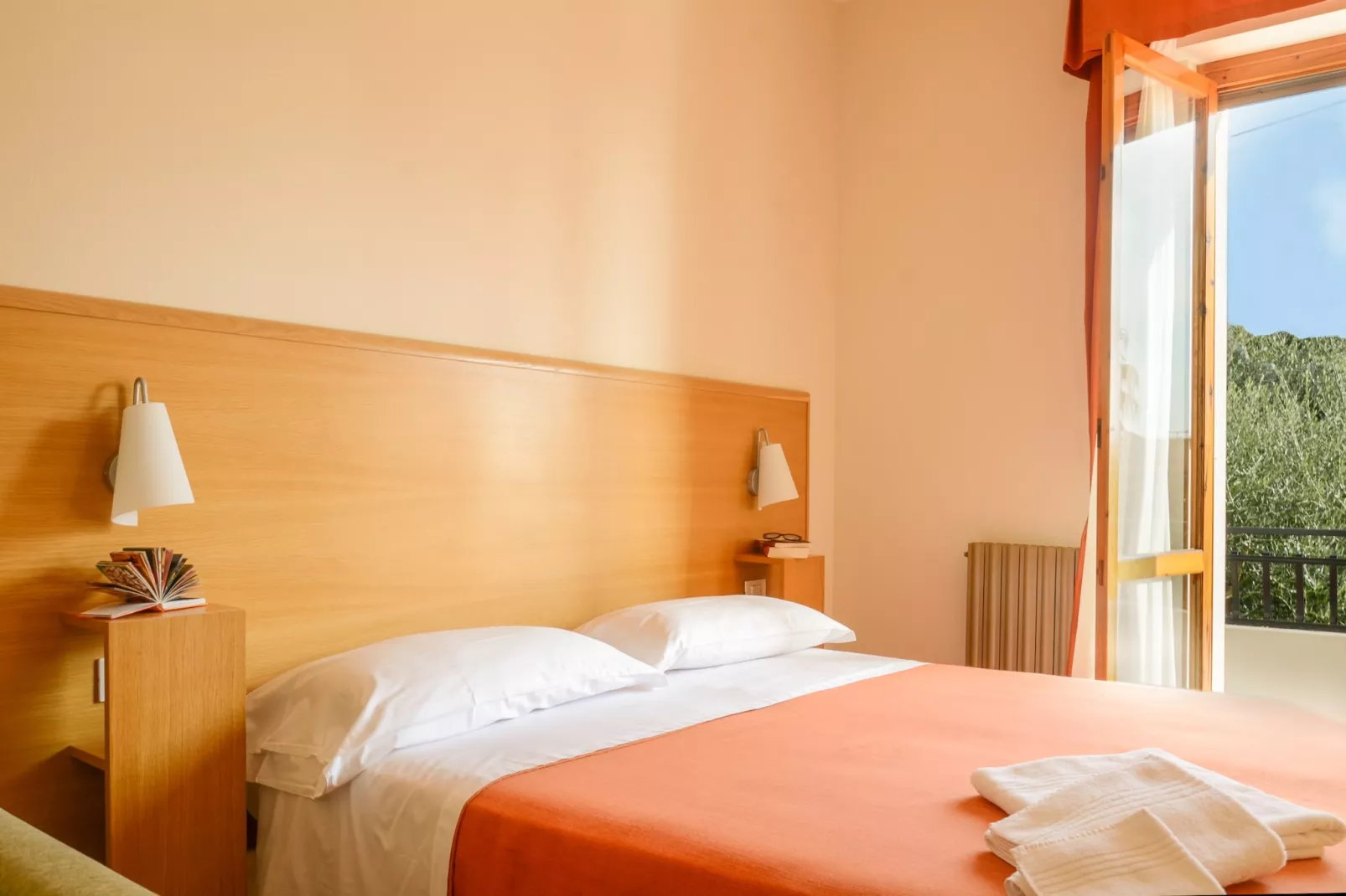 Residence dei Fiori / APARTMENT TWO BEDROOMS