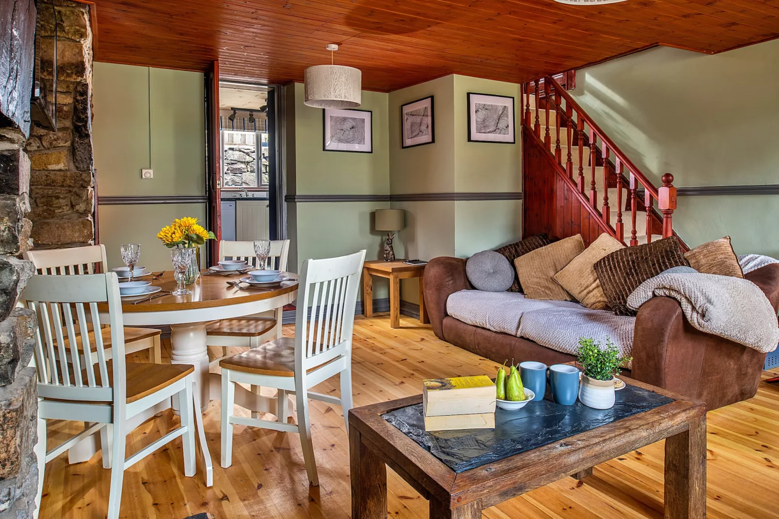 Maes Neuadd-Dining room