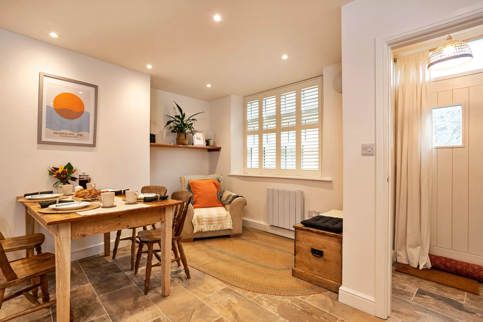 Courtyard Cottage-Dining room