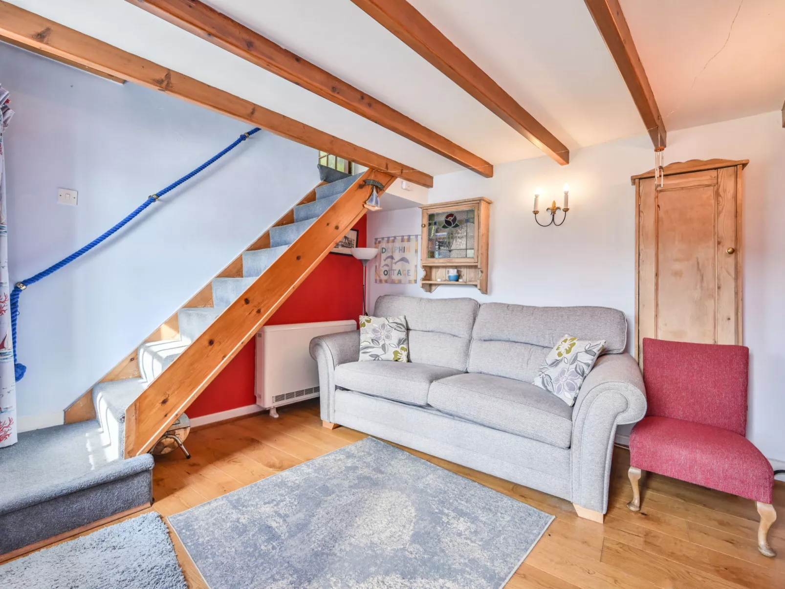 Dolphin Cottage-Inside