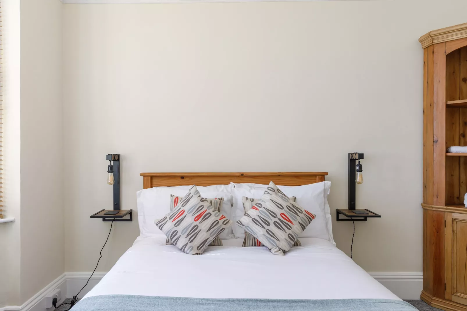 Pittodrie Guest House - Room 5-Bedroom