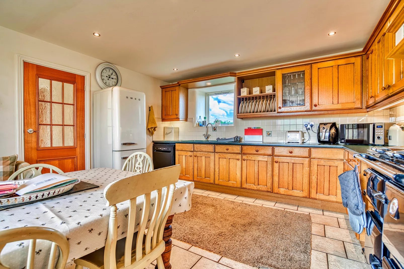 Gag Barn-Kitchen