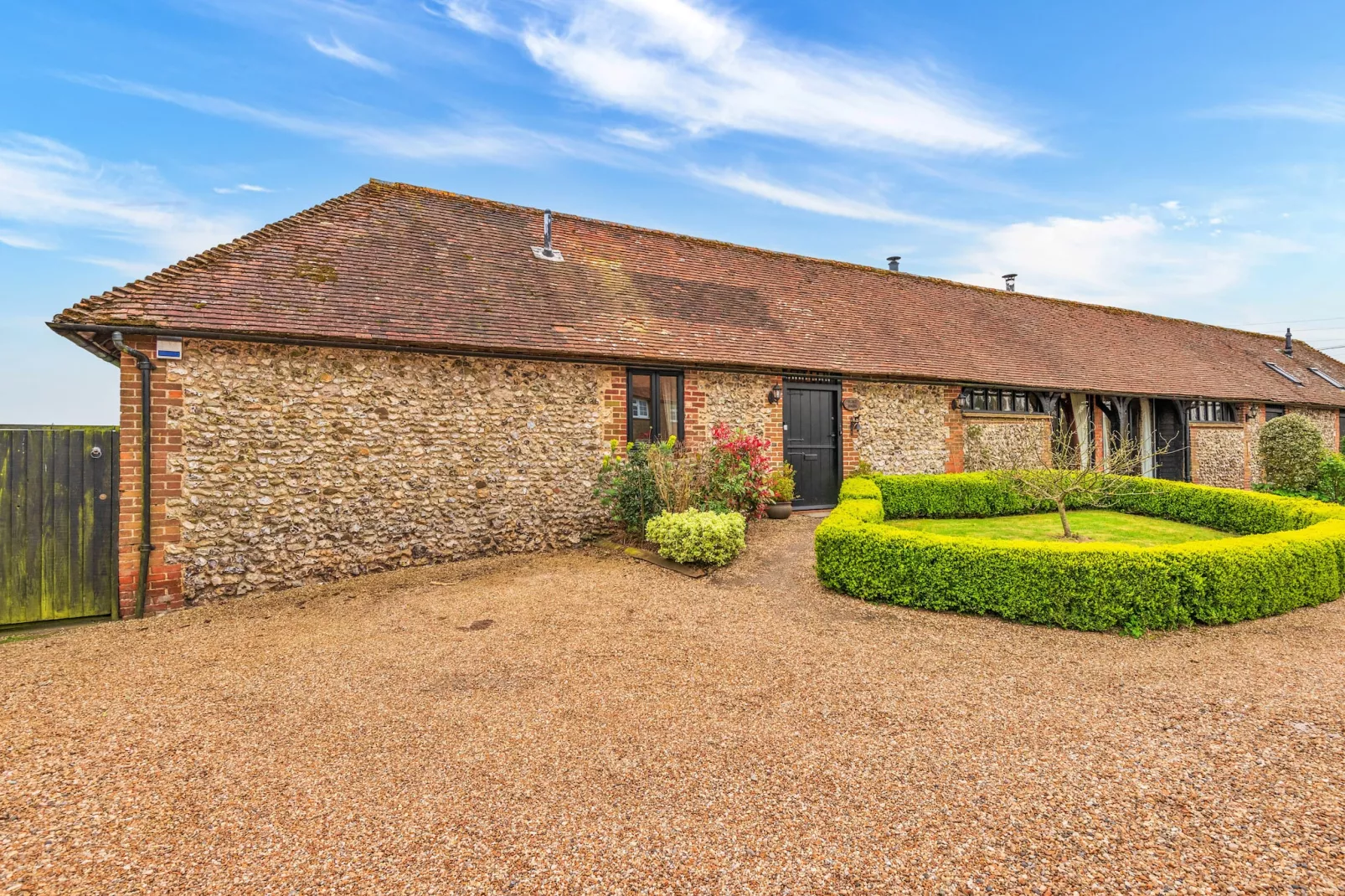 Flint Barn-Outdoor