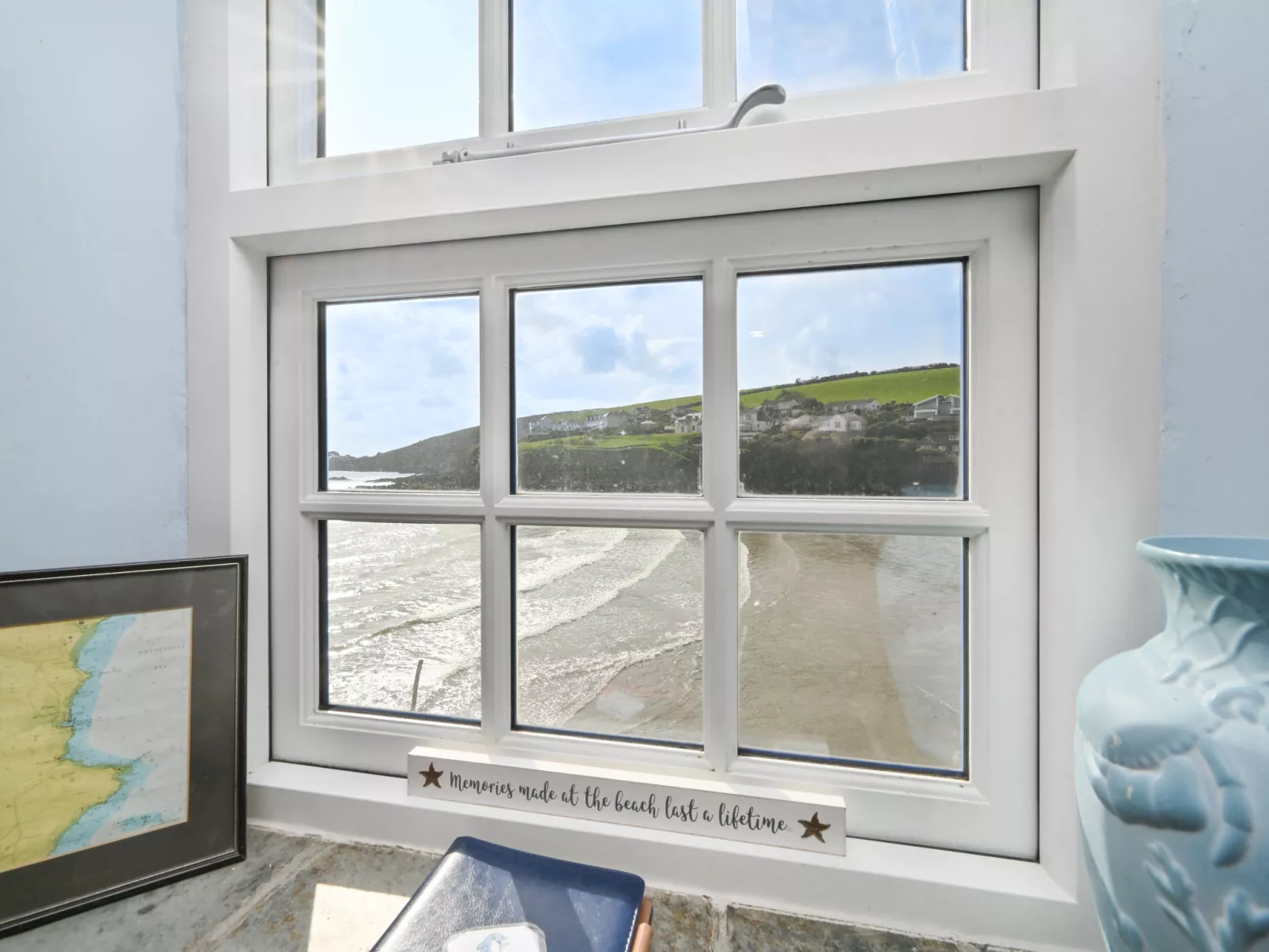 Dolphin Cottage-Inside