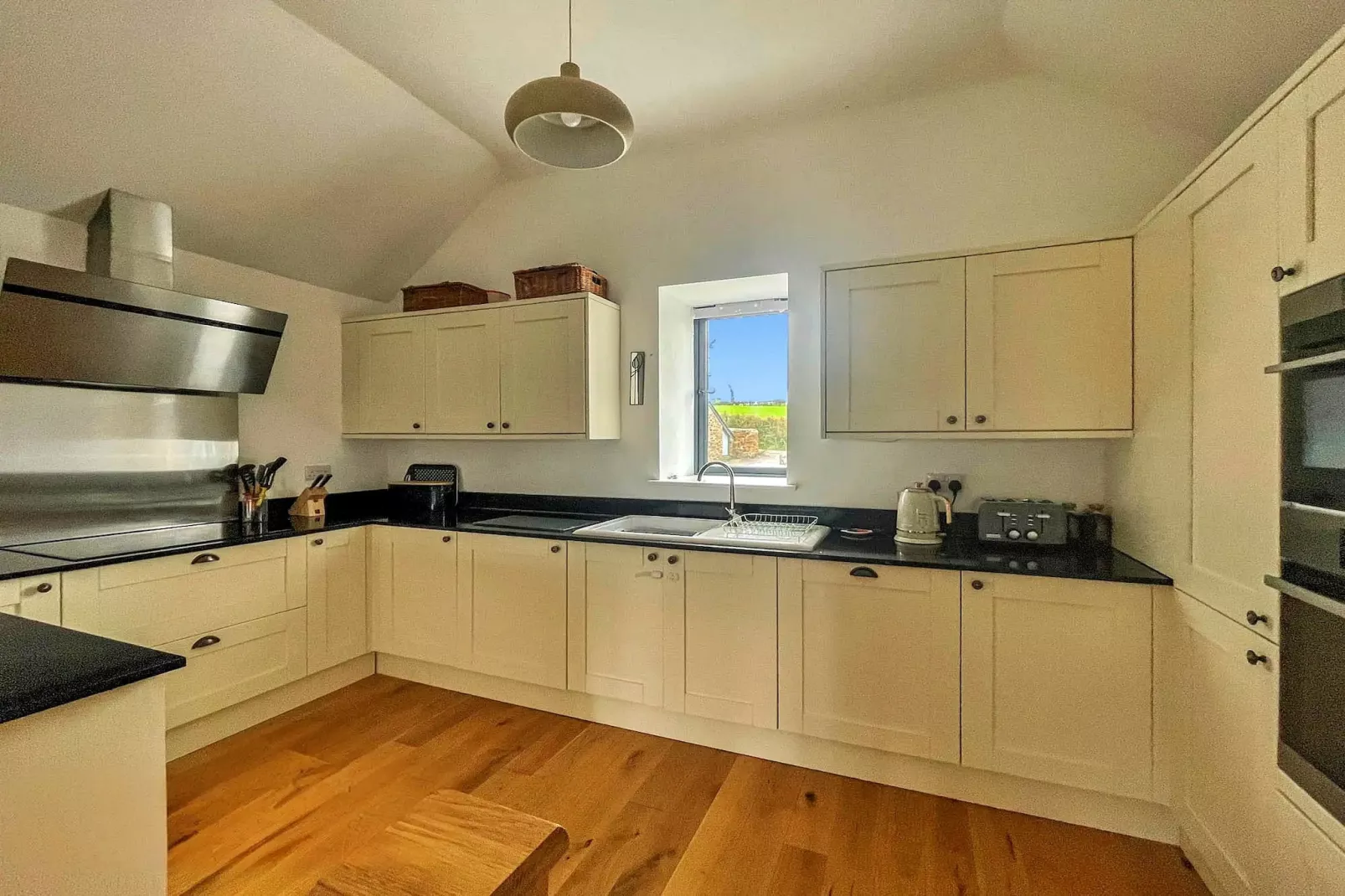 Wiggle Barn, Kingsand-Kitchen