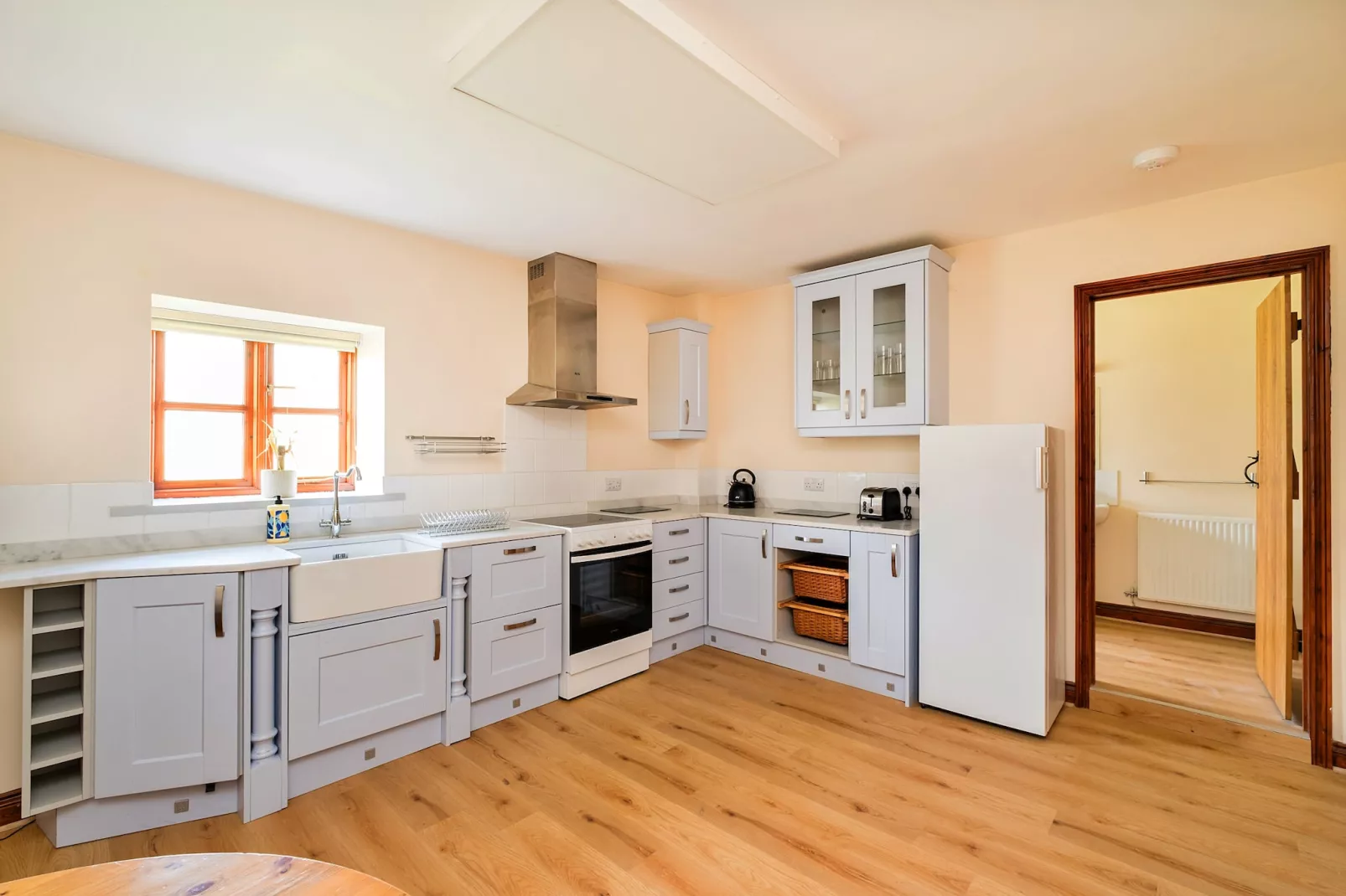 Walton Maisonette-Kitchen