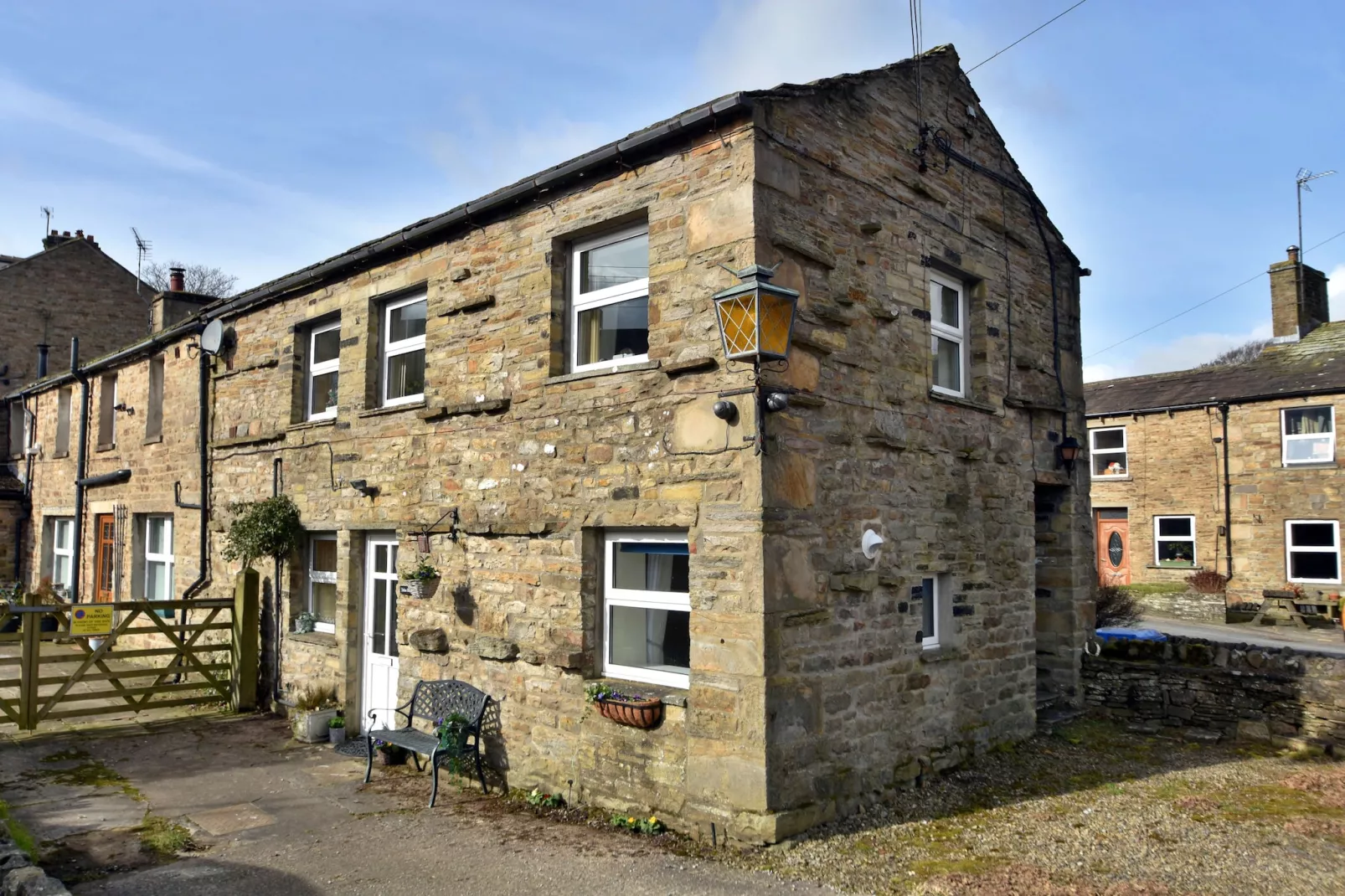 Dales Barn Top-Exterior summer