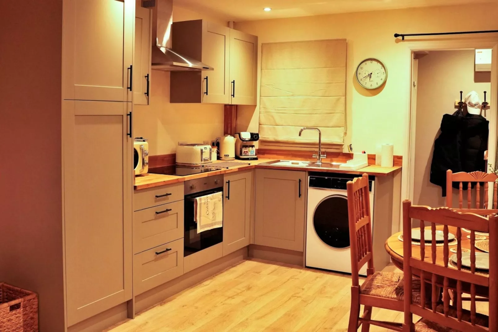 No. 8 Meadow Retreat-Kitchen