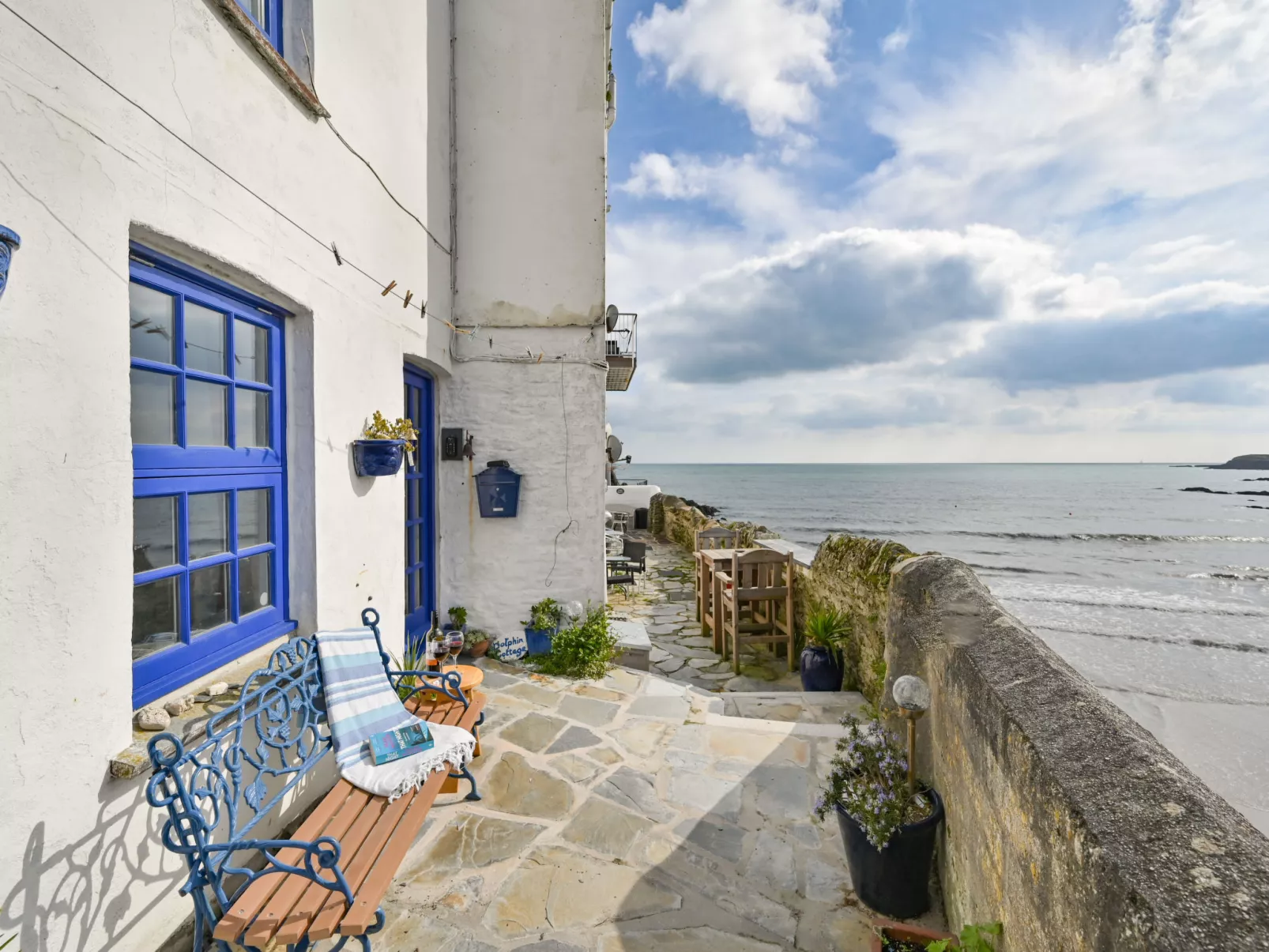 Dolphin Cottage-Outside