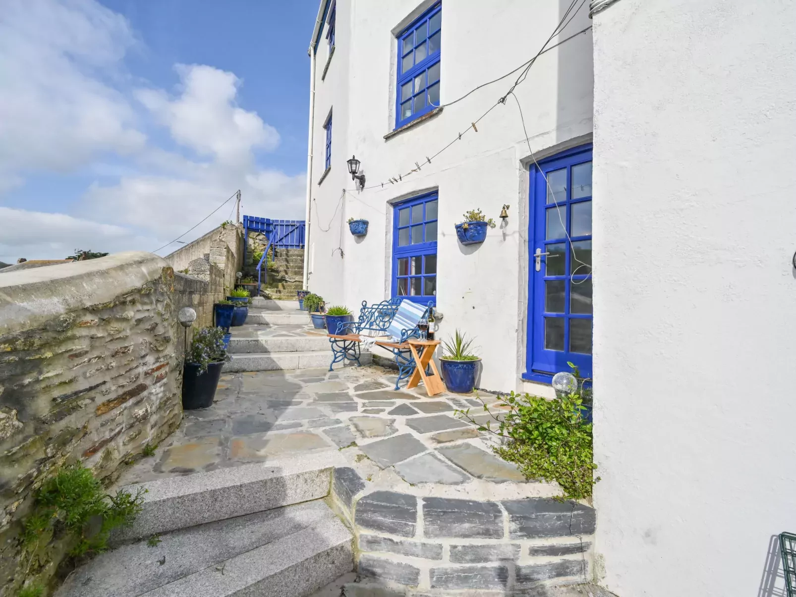Dolphin Cottage-Outside