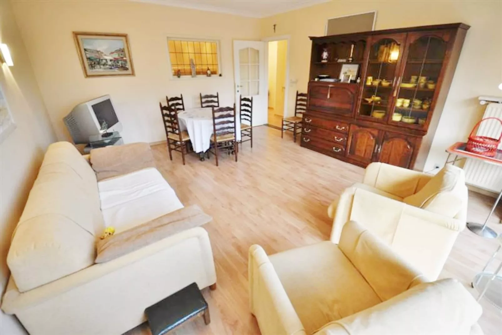 Metropole II 17-Living room